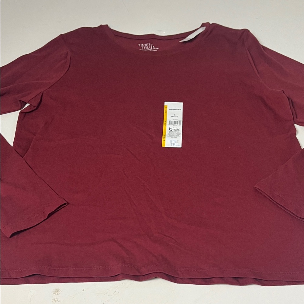 Time and Tru Large Red Long Sleeve Crewneck Relaxed Fit T Shirt